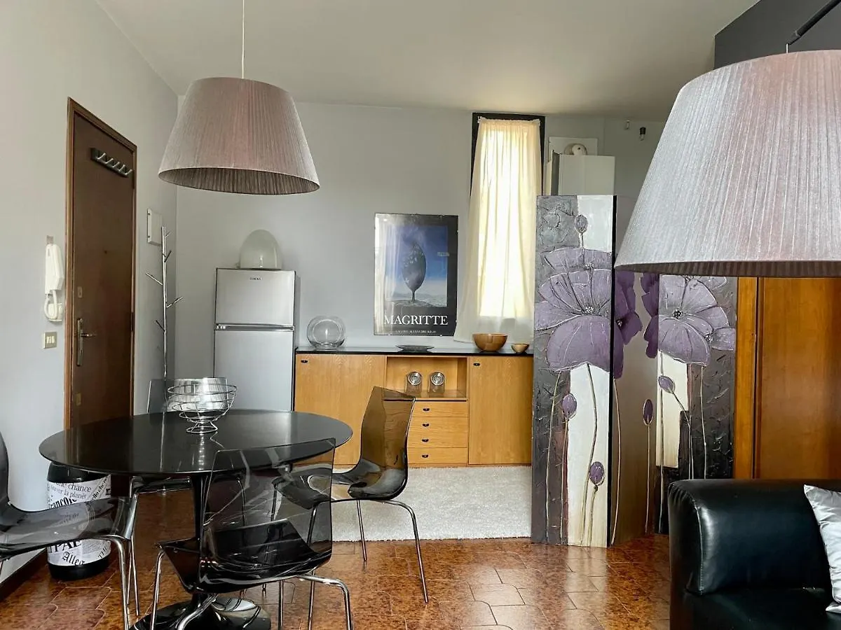 Verona Theater Apartment 0*,  Italy